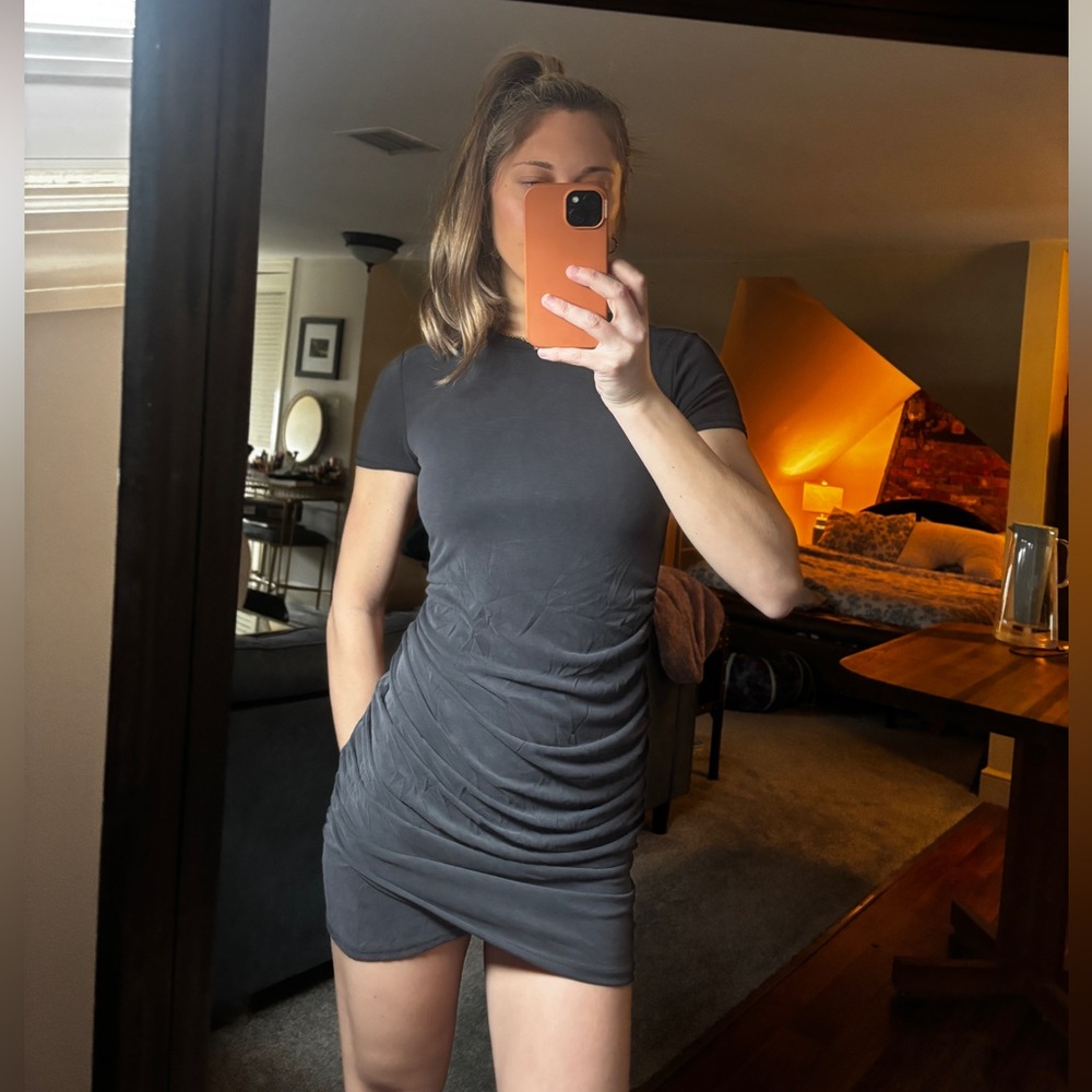 Women's Short Sleeve Ruched Mini Dress - Charcoal Gray